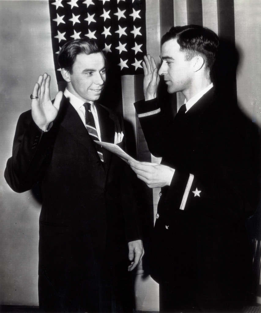 Surplus Middle Infielder: Pee Wee Reese Flies High in the Navy